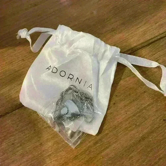 Heart Bolo Necklace in Silver - Picture 3 of 4